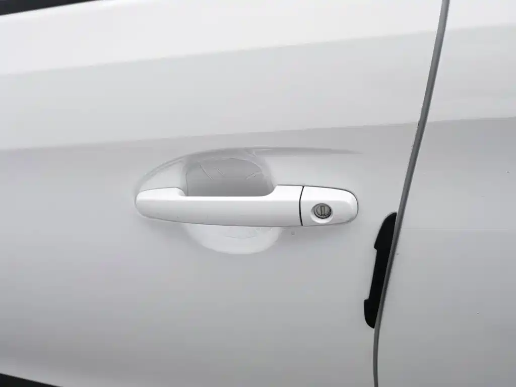 Toyota Yaris L — миниатюра 18