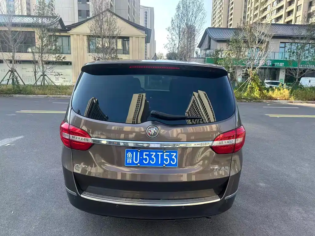 Buick GL8 — миниатюра 7