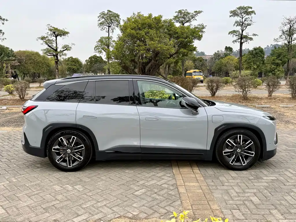 NIO NIO ES6