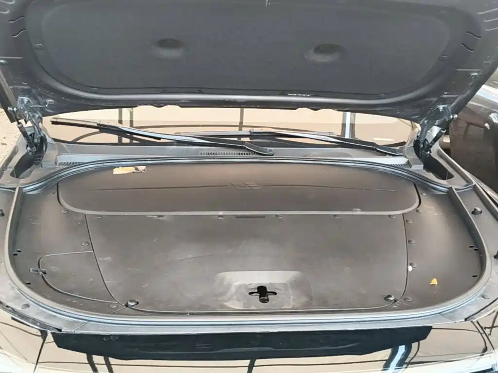 Li Auto Li ONE — миниатюра 20