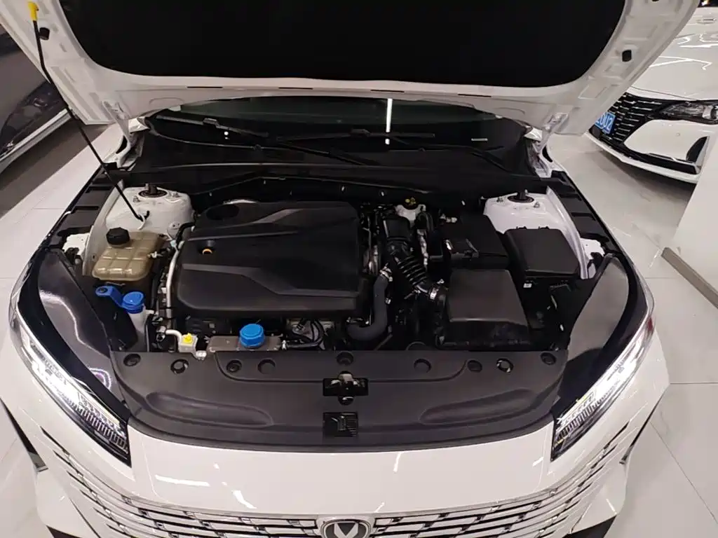 Changan Eado — миниатюра 20