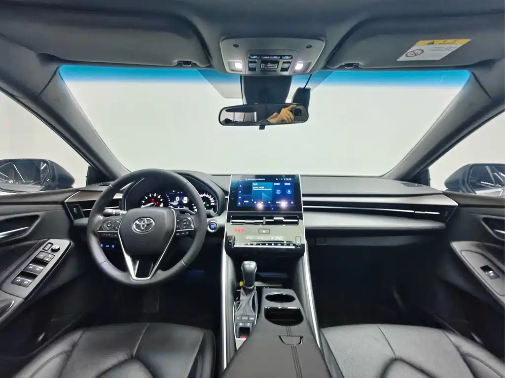 Toyota Avalon — миниатюра 13