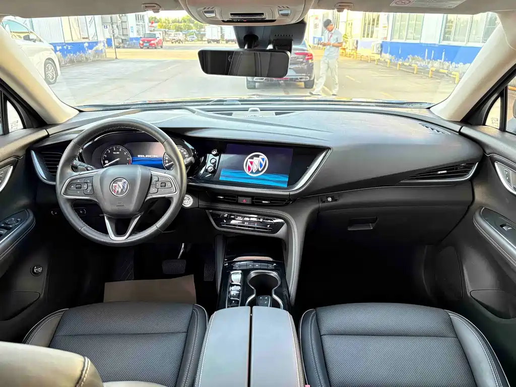 Buick Envision Plus — миниатюра 6