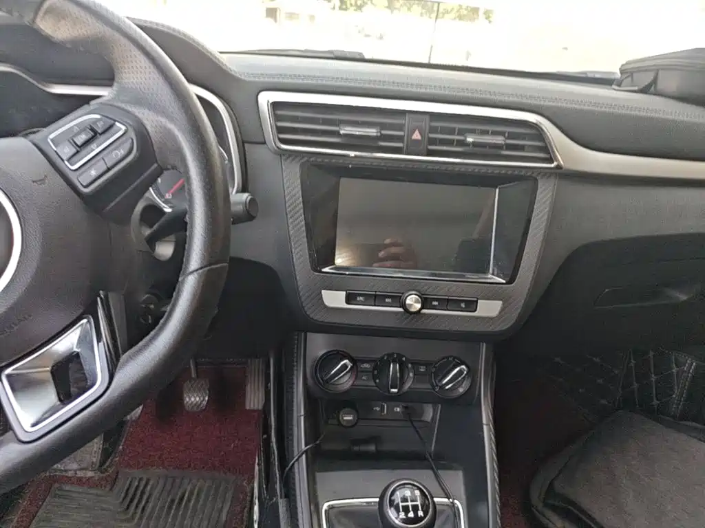 MG ZS — миниатюра 13