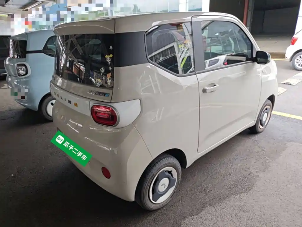 Wuling MINIEV — миниатюра 7