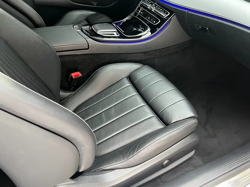 Mercedes-Benz E-Class 2023 — фото 22