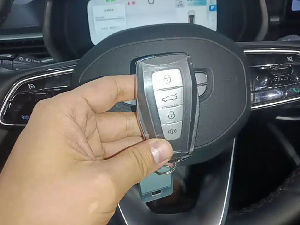 Geely Emgrand — миниатюра 9