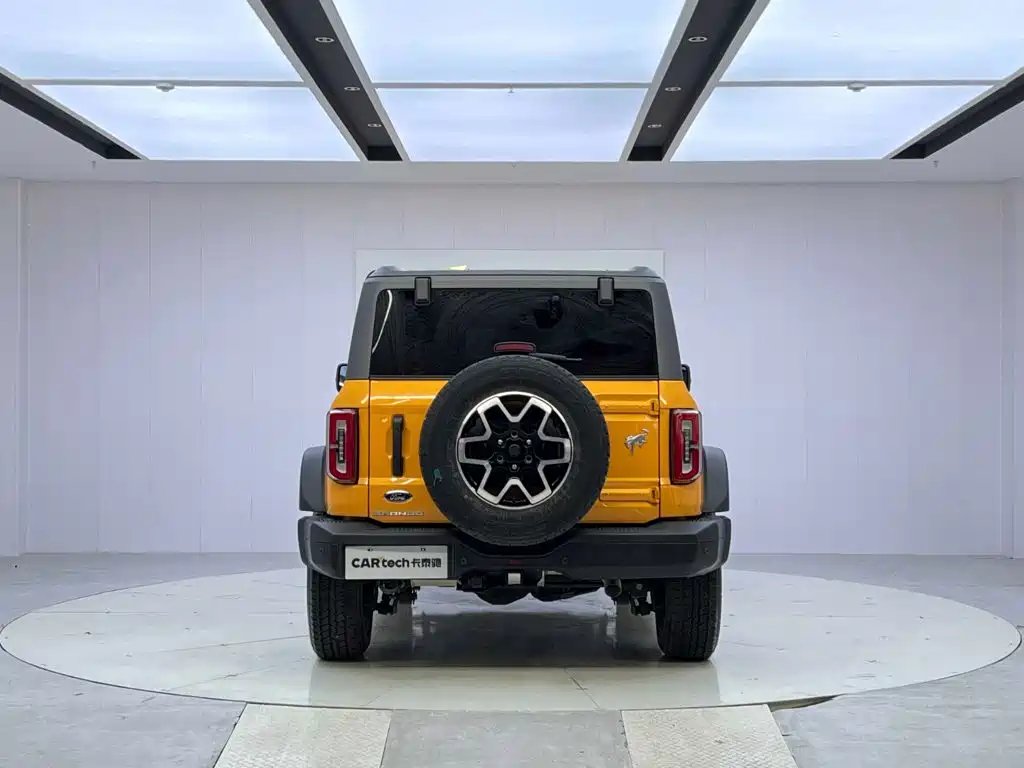 Ford Bronco — миниатюра 4
