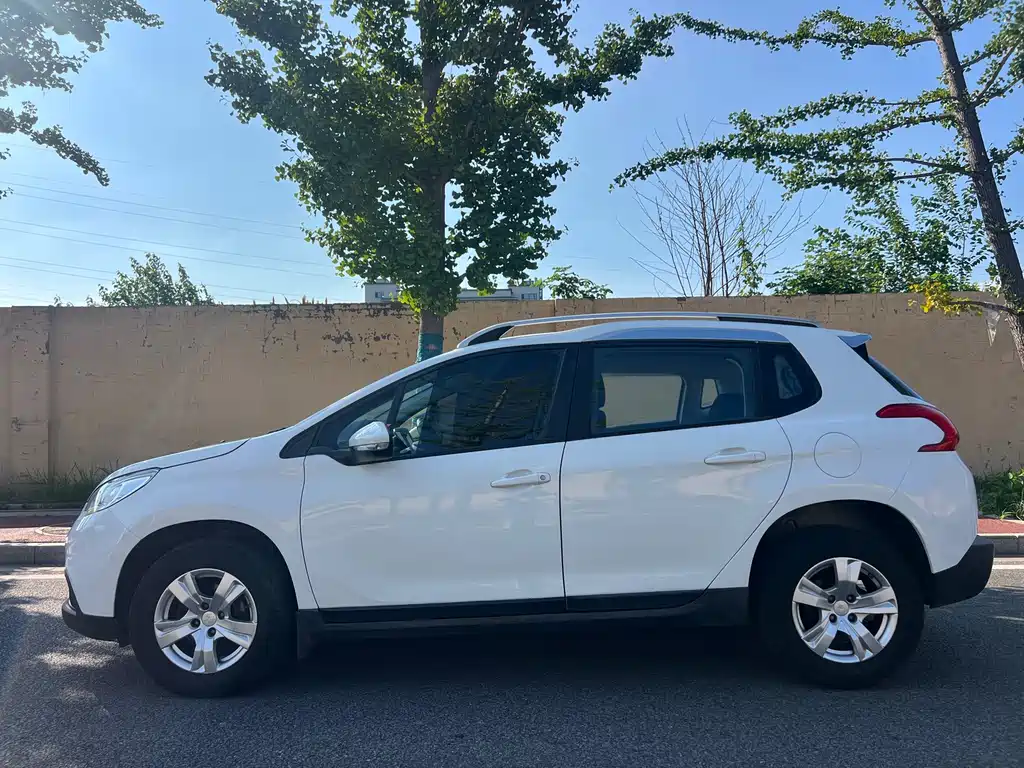 Peugeot 2008 — миниатюра 7