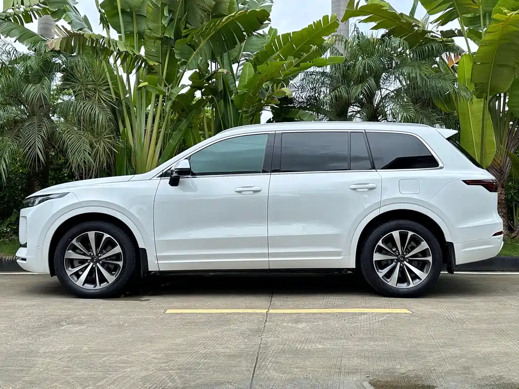 Li Auto Li ONE — миниатюра 3