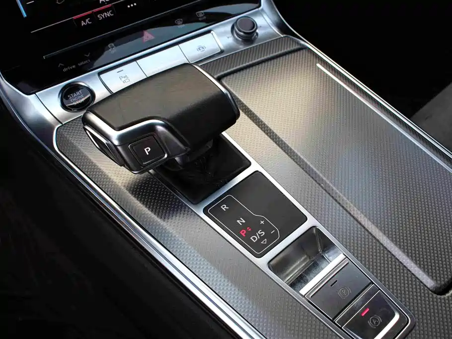Audi A6L 2022 55 TFSI e quattro