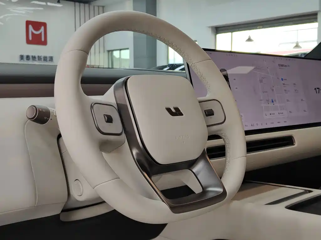 Li Auto Li L8 — миниатюра 12