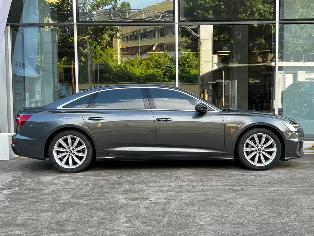 Audi A6L — миниатюра 3
