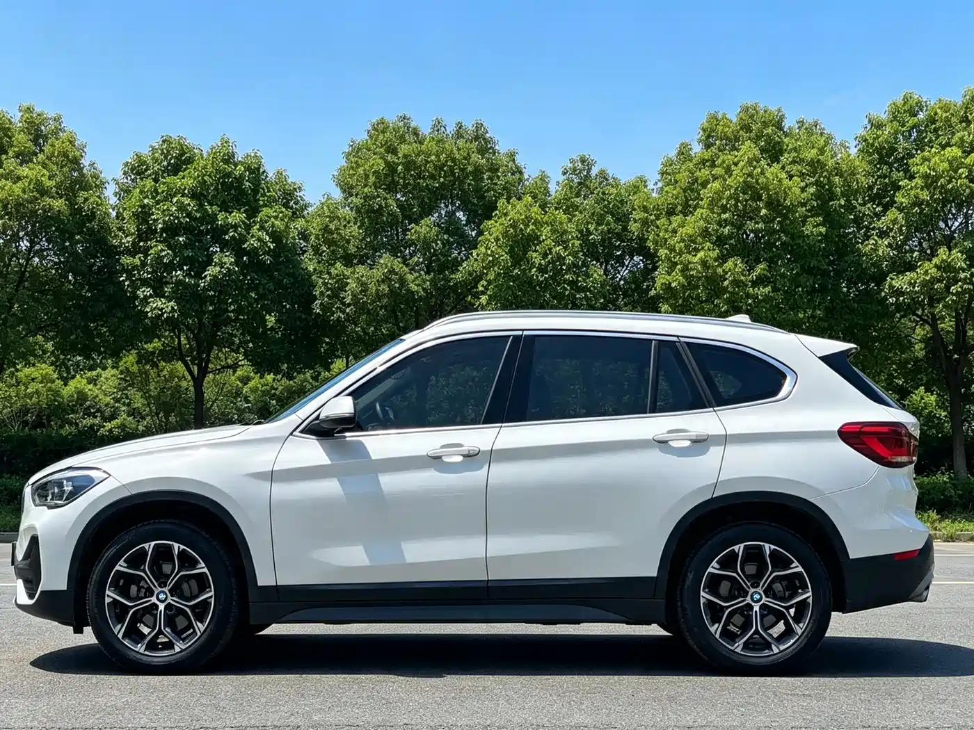 BMW X1 2023 Белый из Китая