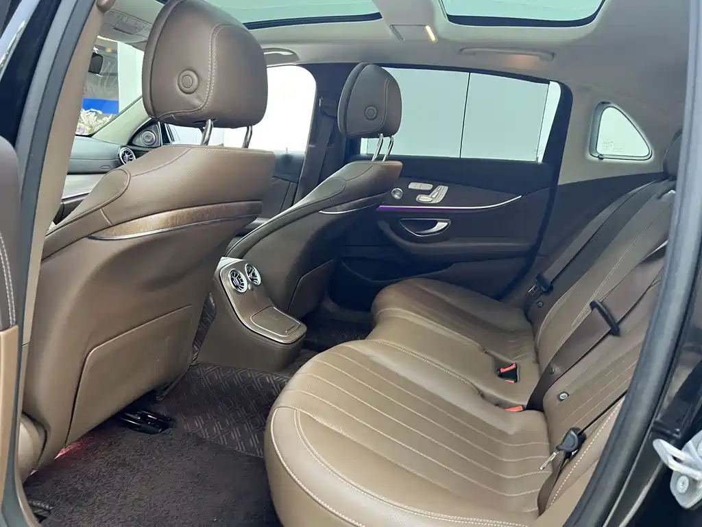 Mercedes-Benz E-Class E 2023 E 300 L Luxury