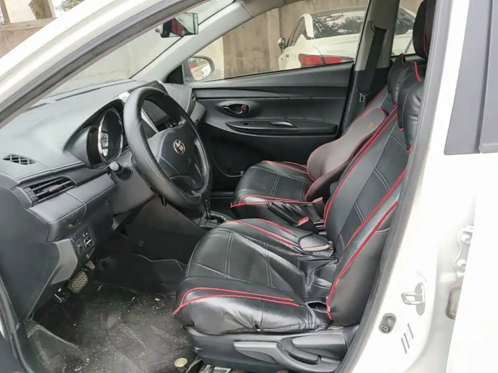 Toyota Yaris L — миниатюра 15