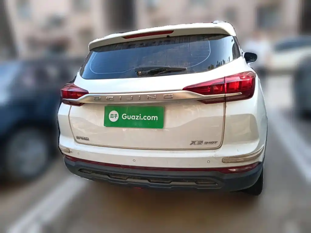 BAIC X3 — миниатюра 3