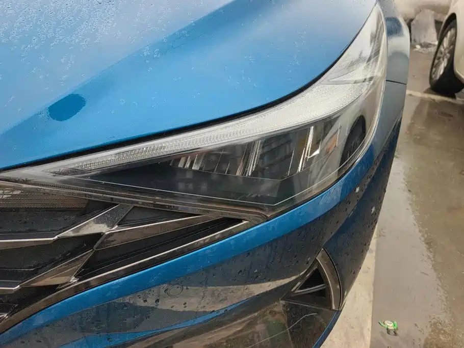 Hyundai Elantra — миниатюра 5