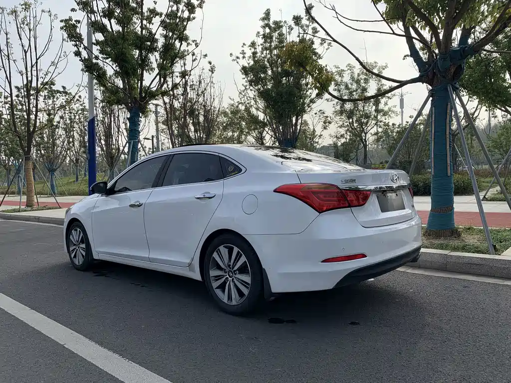 Hyundai Mistra — миниатюра 4