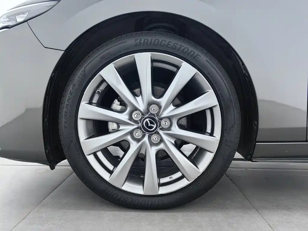 Mazda 3 Axela — миниатюра 17