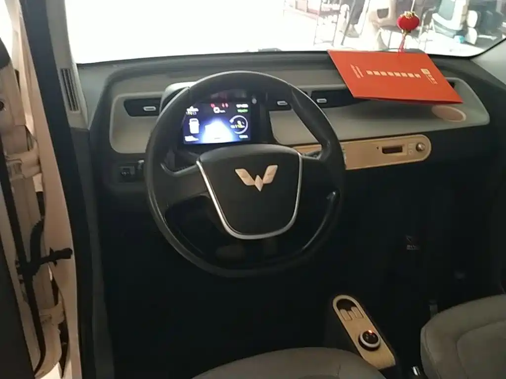 Wuling MINIEV — миниатюра 11