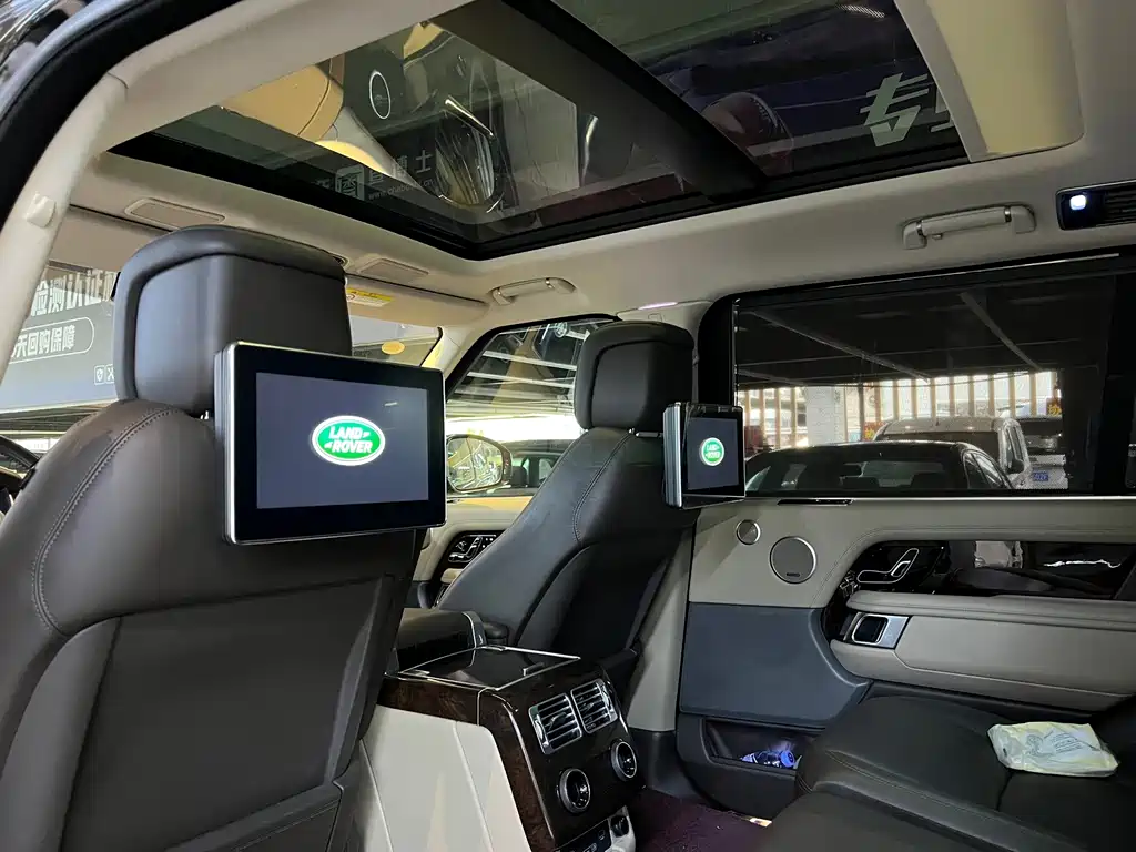 Land Rover Range Rover — миниатюра 9