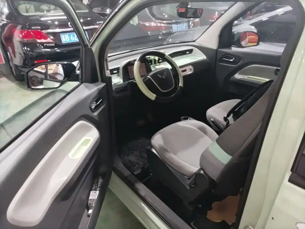 Wuling MINIEV — миниатюра 16