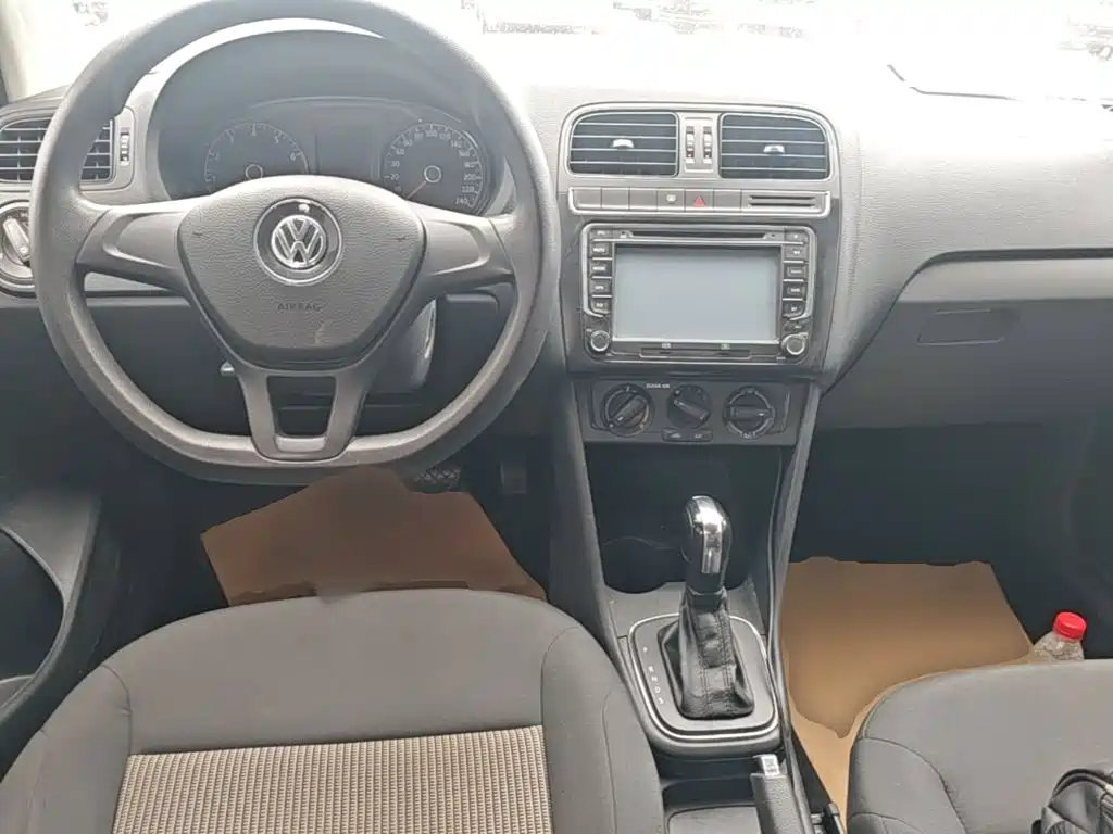 Volkswagen Polo — миниатюра 10