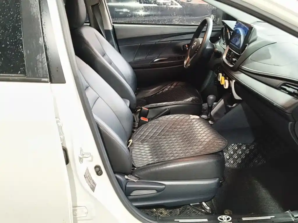 Toyota Yaris L — миниатюра 25