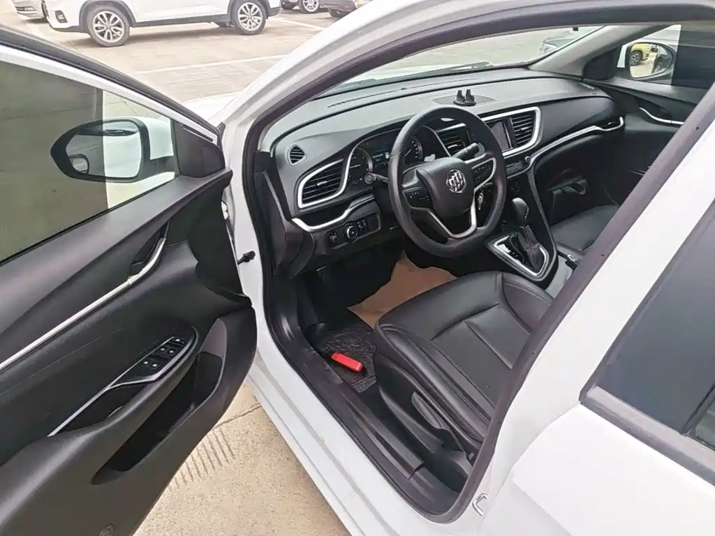 Buick Excelle — миниатюра 16