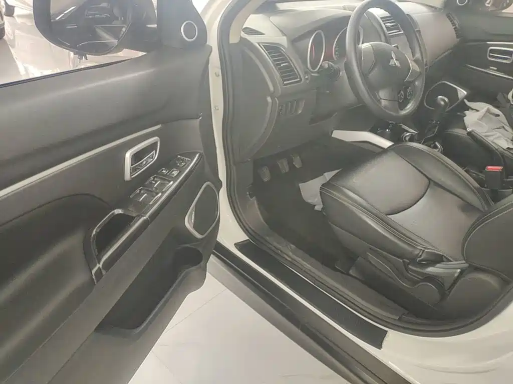 Mitsubishi ASX — миниатюра 16