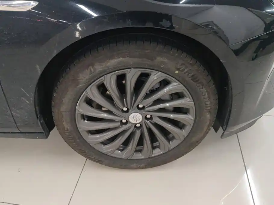 Buick LaCrosse — миниатюра 6