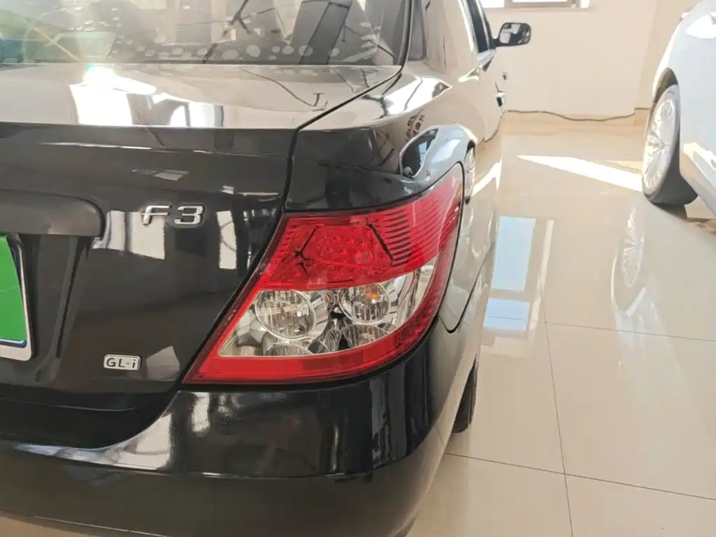 BYD F3 — миниатюра 8