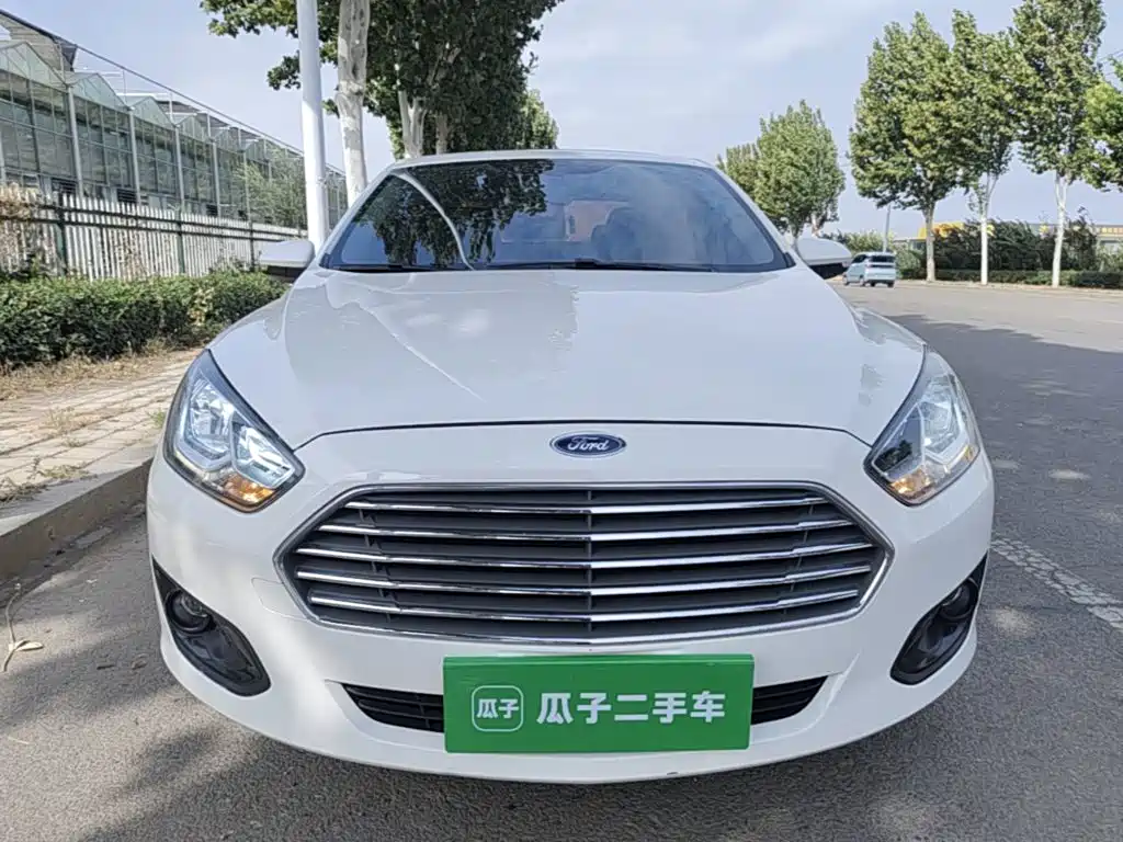 Ford Escort — миниатюра 3