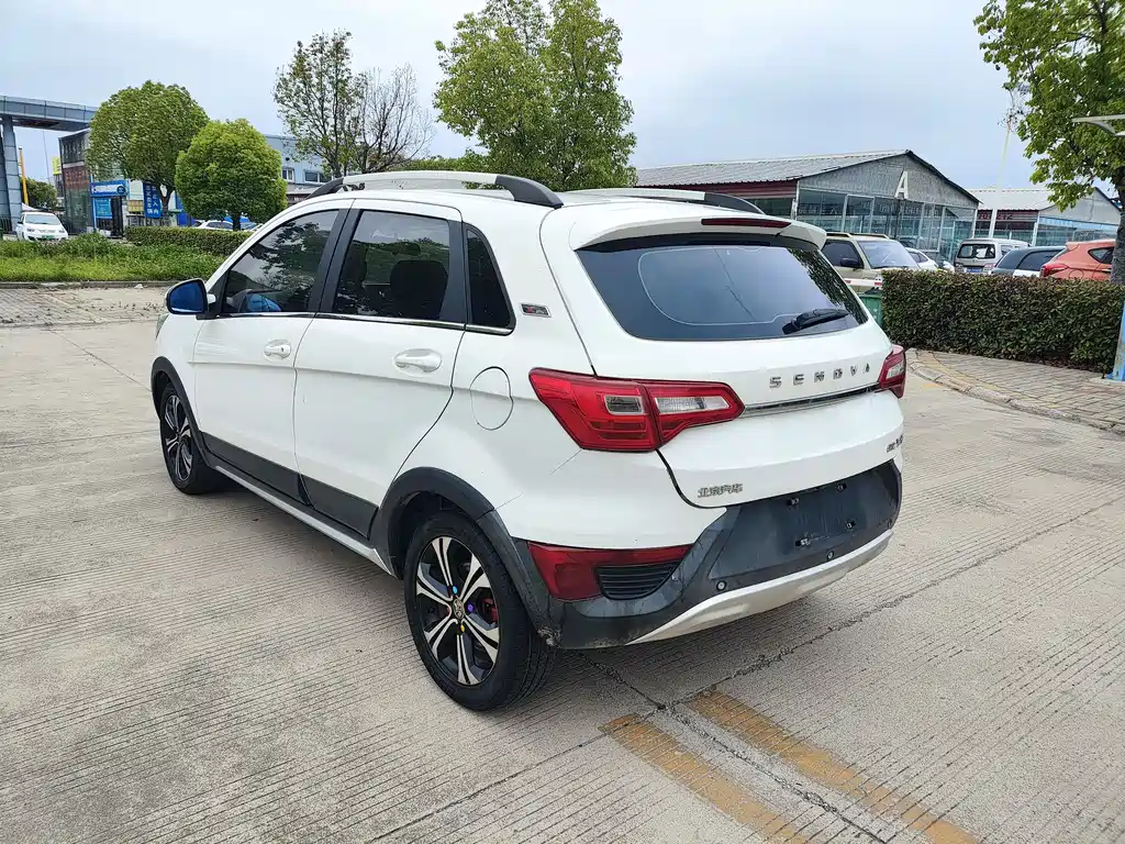 BAIC X25 2015 1.5L MT Elite