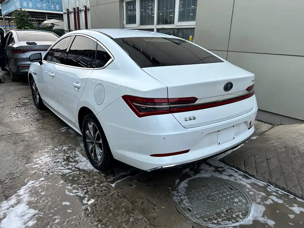 BYD Qin Pro NEV — миниатюра 6