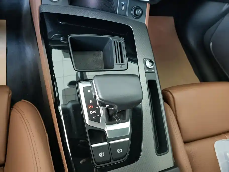 Audi Q5L — миниатюра 15