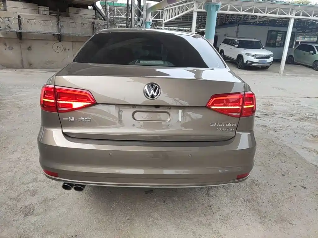 Volkswagen Sagitar — миниатюра 6