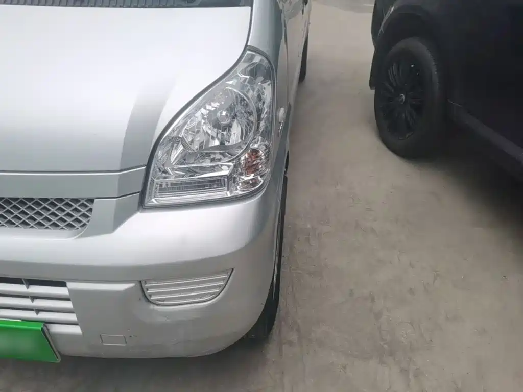 Wuling Rongguang — миниатюра 24