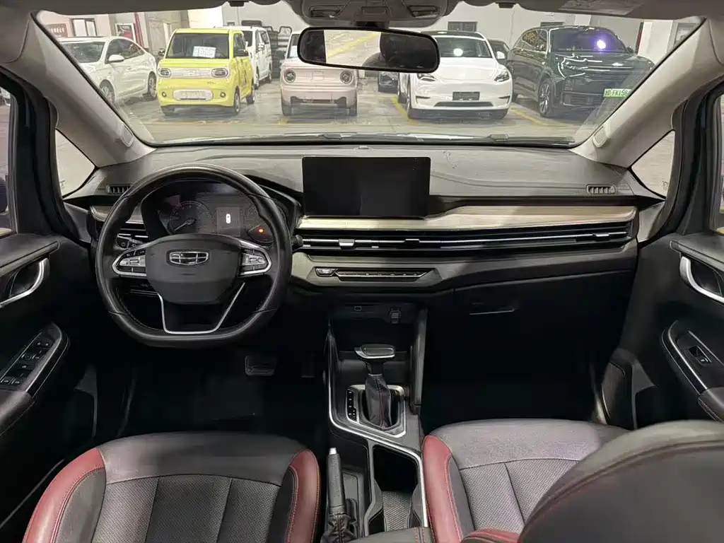 Geely Vision X3 — миниатюра 6