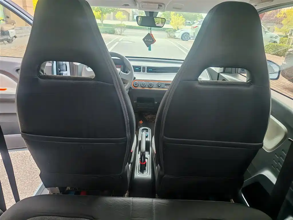 Wuling MINIEV — миниатюра 12