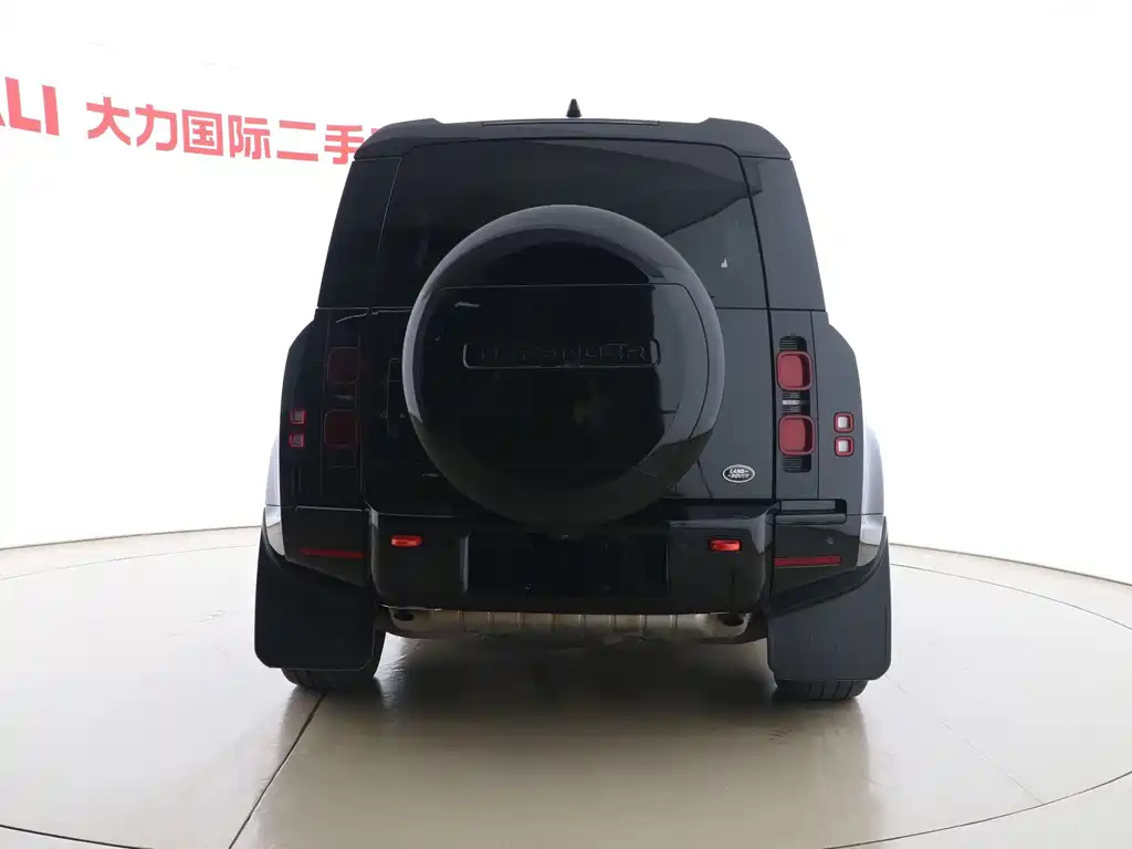 Land Rover Defender — миниатюра 16