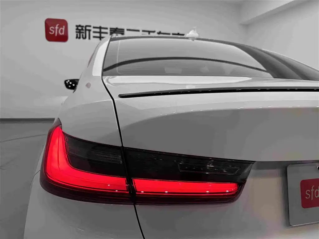 BMW 3 Series — миниатюра 30