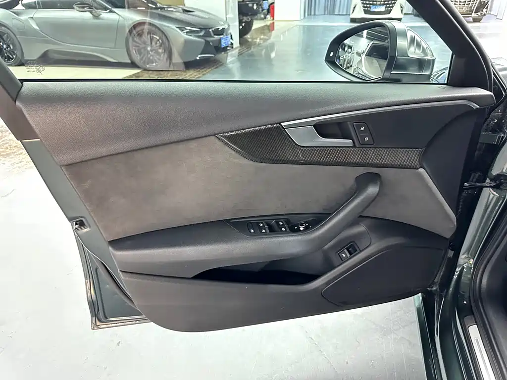 Audi S4 — миниатюра 19