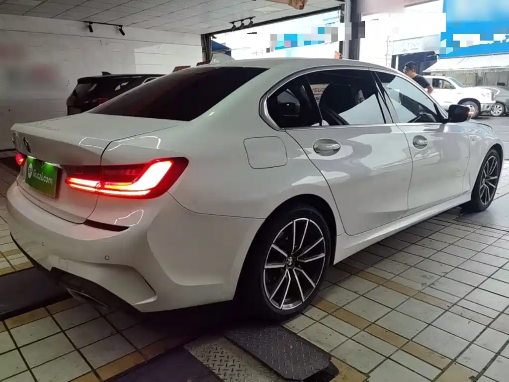 BMW 3 Series — миниатюра 7