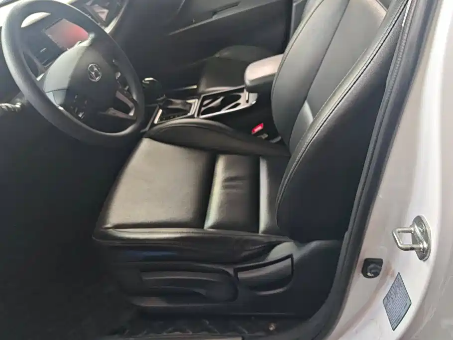 Hyundai Mistra — миниатюра 9