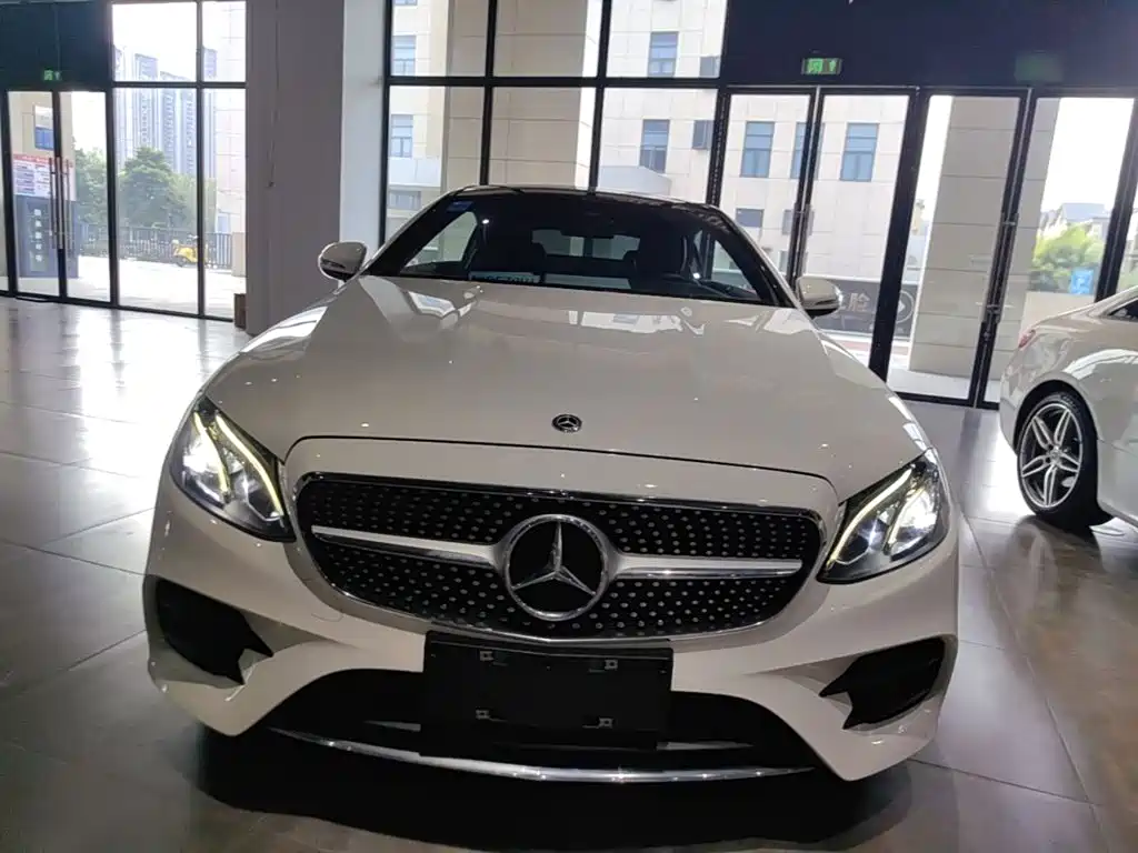Mercedes-Benz E-Class (Import) — миниатюра 3