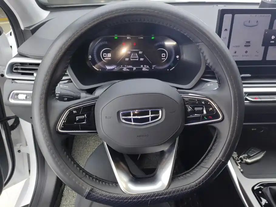 Geely Emgrand — миниатюра 15