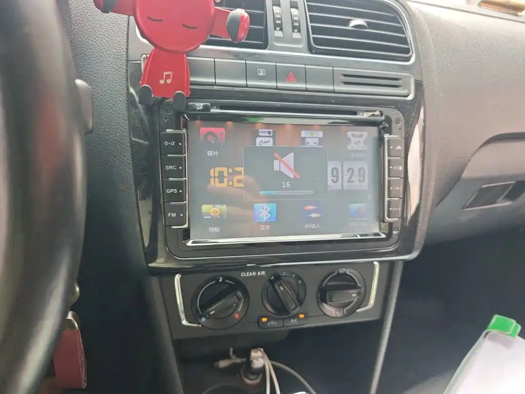 Volkswagen Polo — миниатюра 14