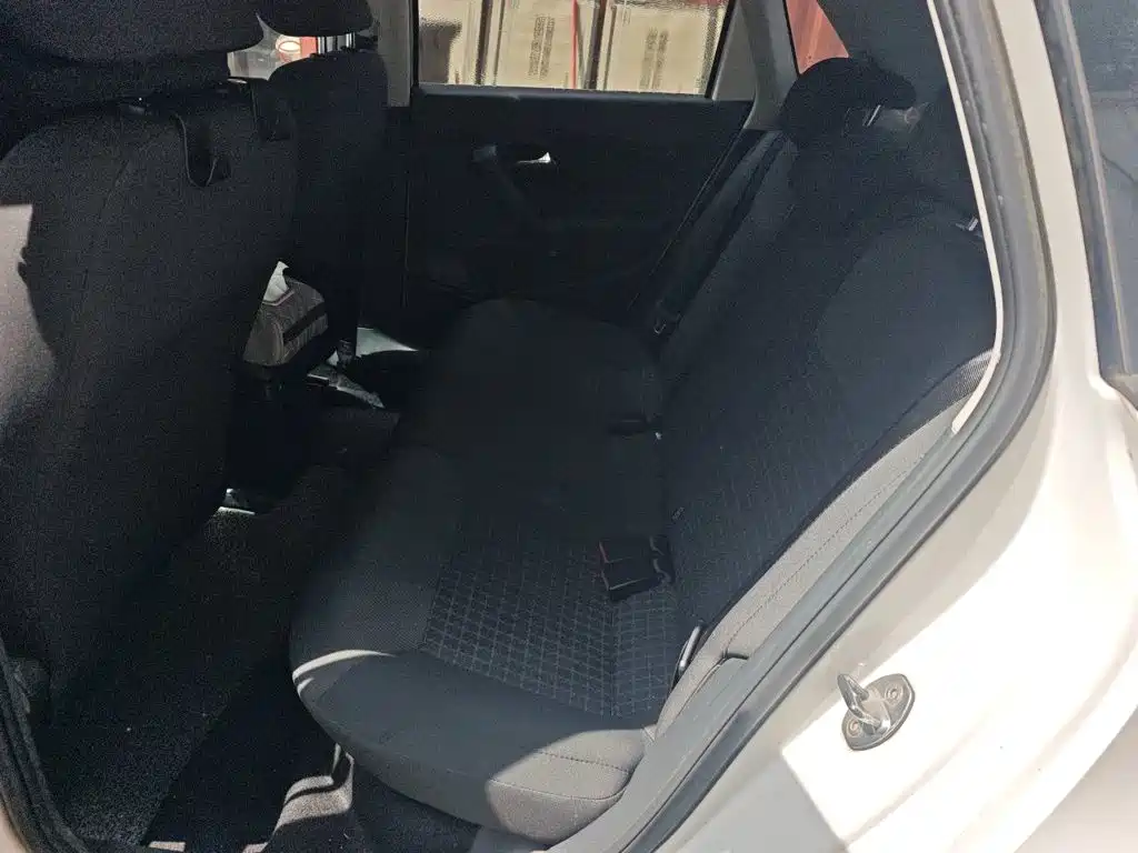 Volkswagen Polo — миниатюра 18